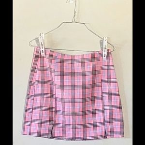 Slit hem plaid skirt